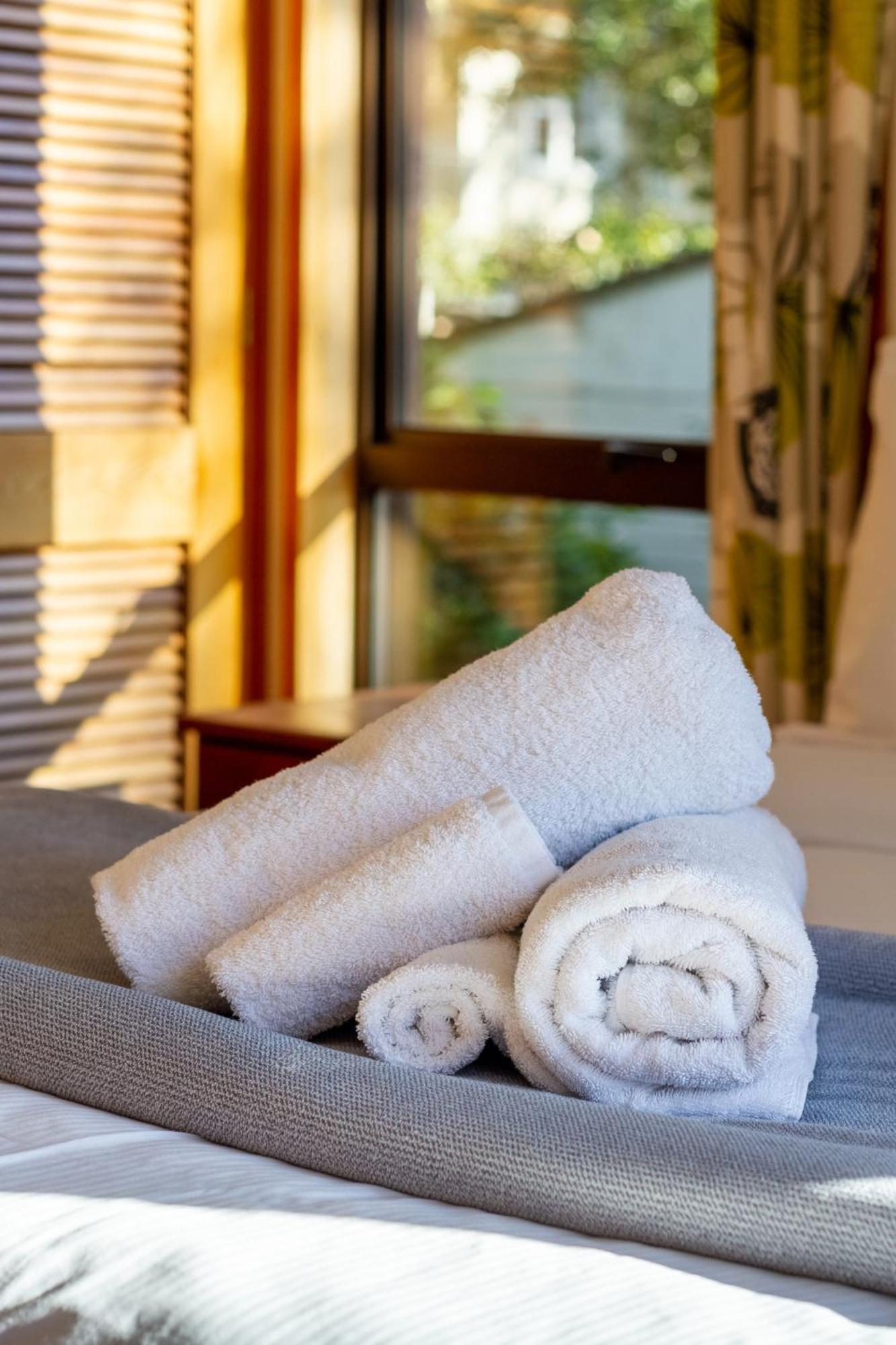 Sherwood Lodge 4-Bedroom Holiday Home With Spectacular Views Christchurch Eksteriør bilde