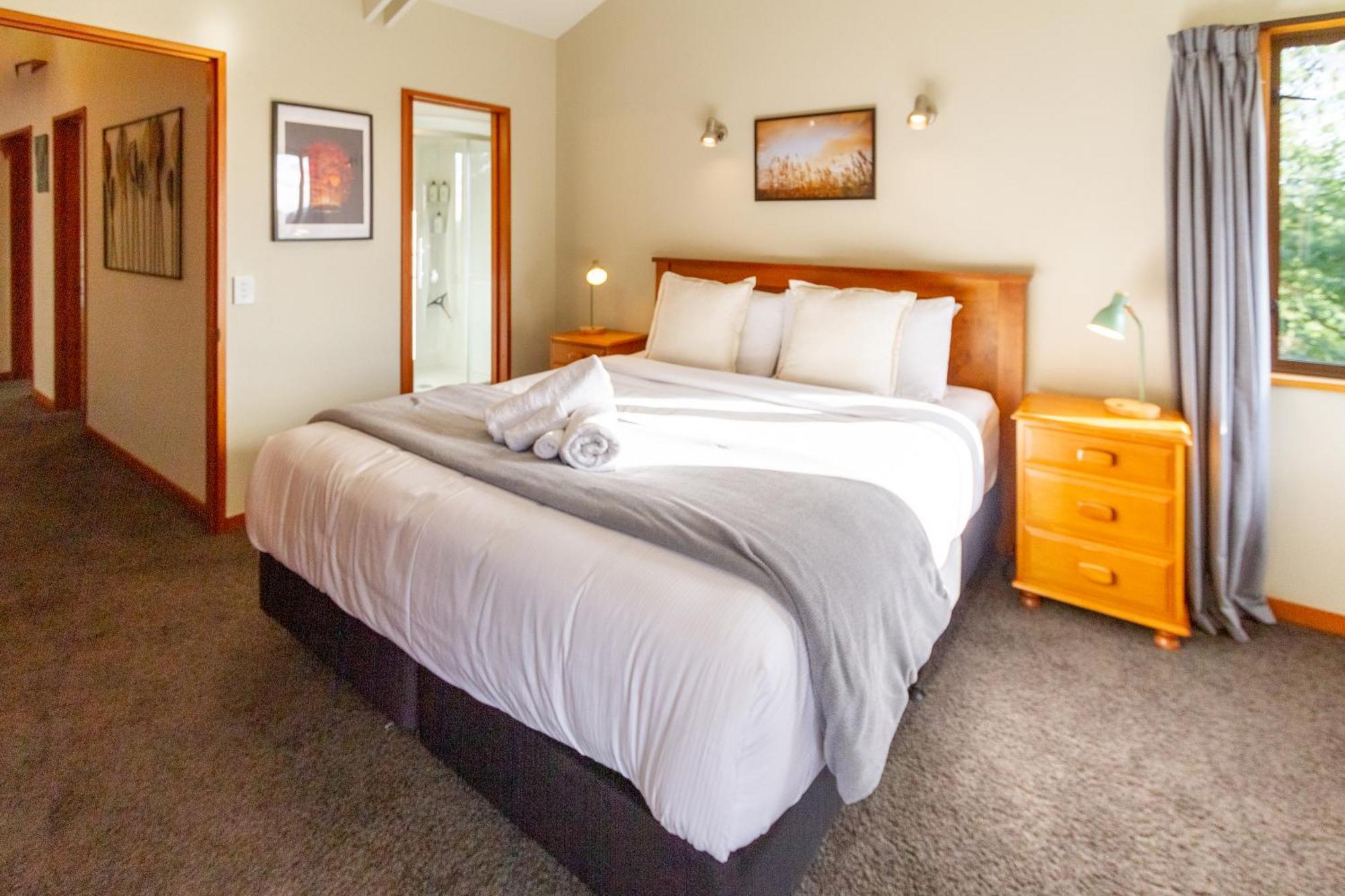 Sherwood Lodge 4-Bedroom Holiday Home With Spectacular Views Christchurch Eksteriør bilde
